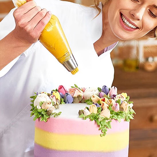 douille motifs floraux gateau