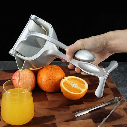 presse agrume qui presse des oranges